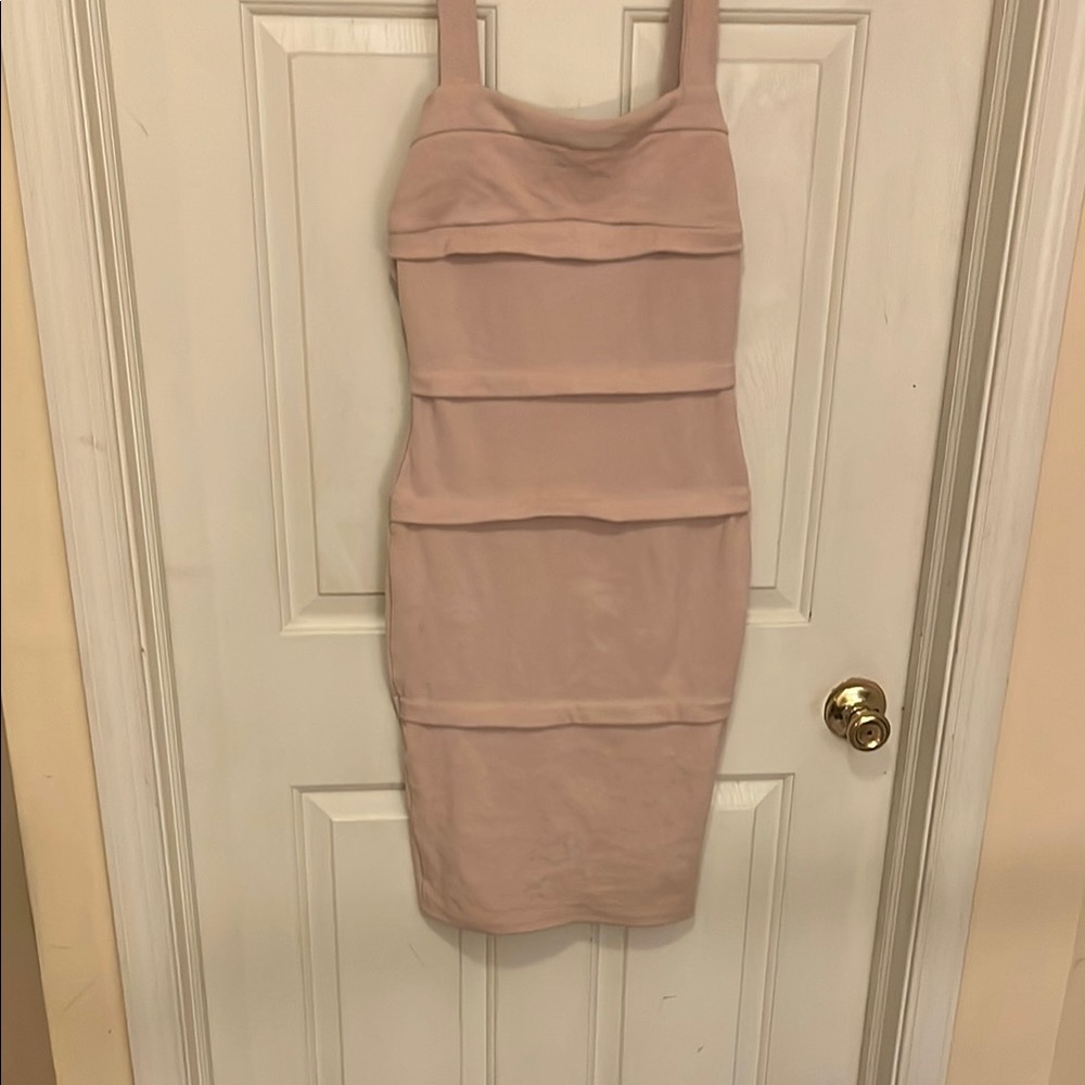 Elegant Nude Sleeveless Dress